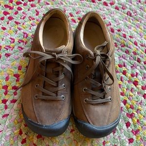 Keen shoe